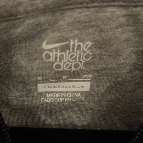 Nike hooded zip up sweatshirt - Picture 2 of 5